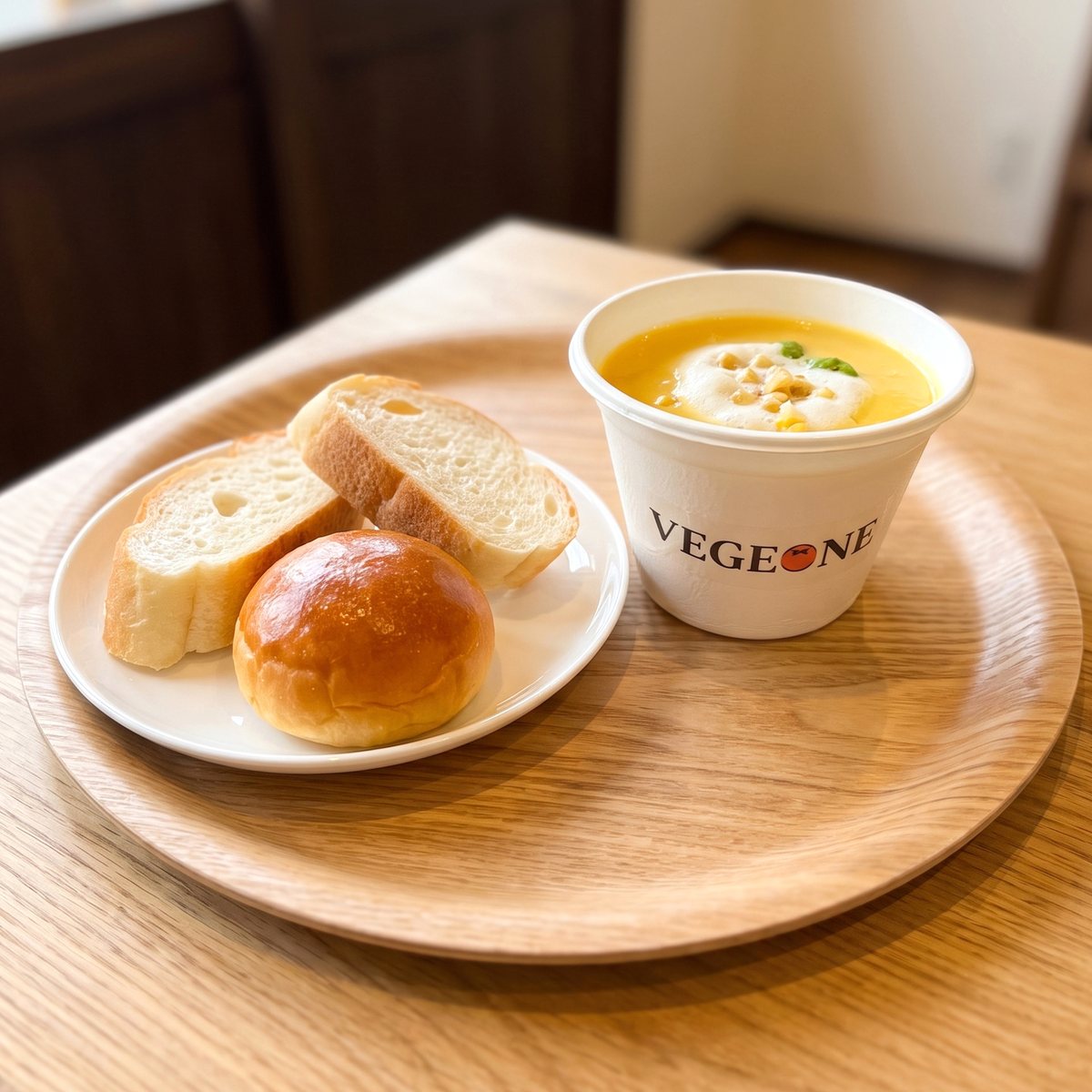 モーニングセット(本日のスープ+パン)